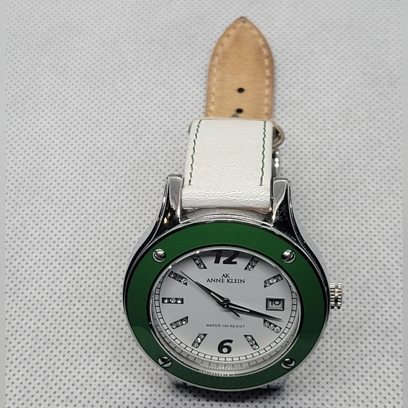 ANNE KLEIN Vintage Ladies Watch - Picture 10 of 12